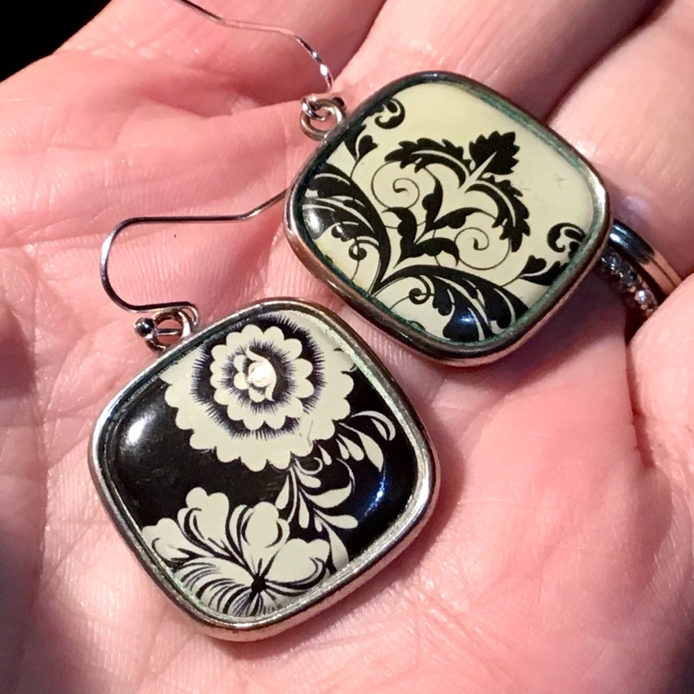 🌺Double-Sided Earrings